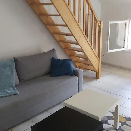 Apartment Confortable Et Fonctionnel - Rickhoss